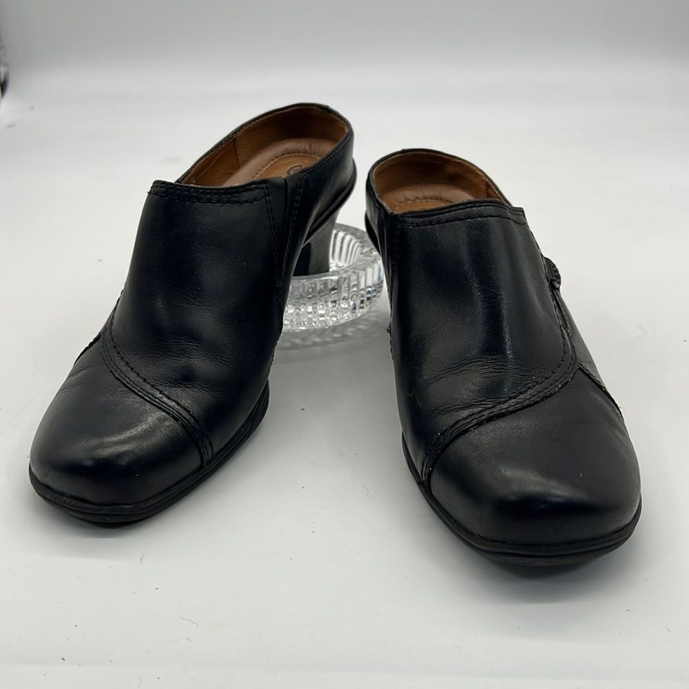 Earth Spirit Black Leather Slip on Mules size 7.5